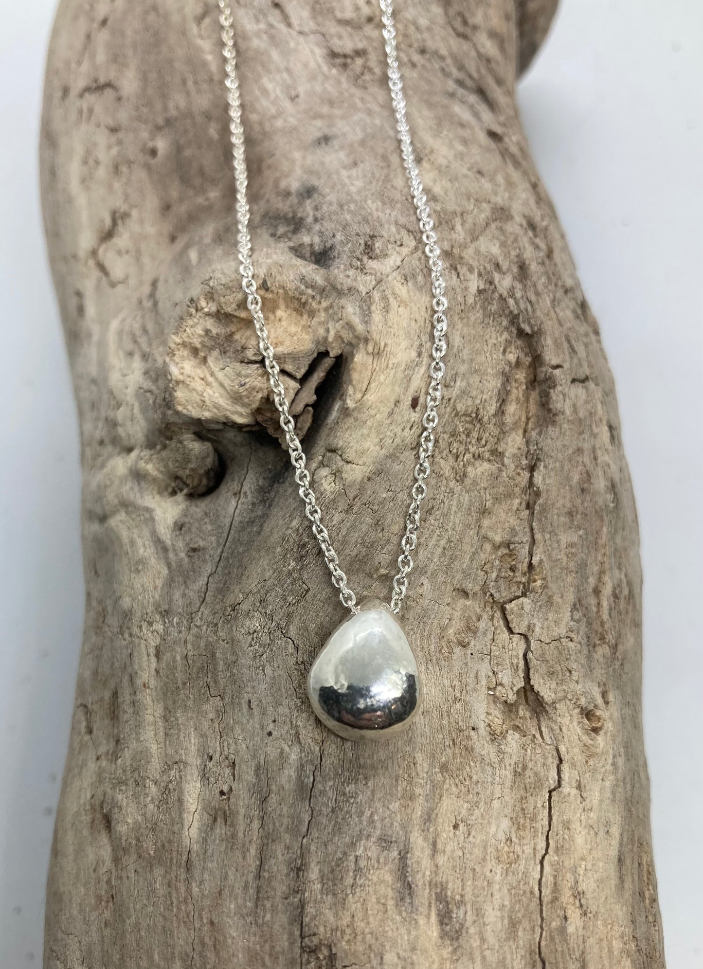 Teardrop sterling silver pendant