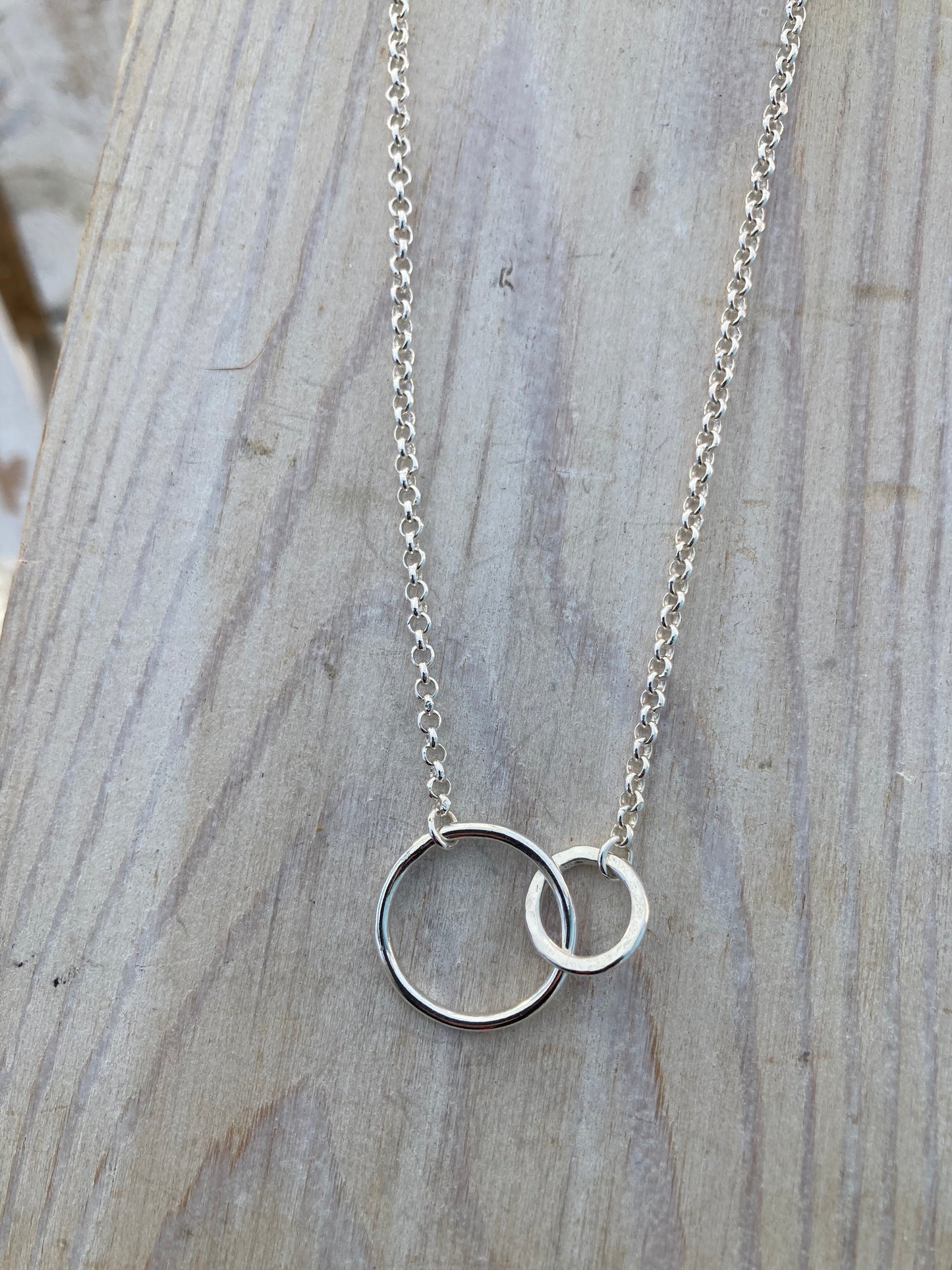 Linked circle pendant