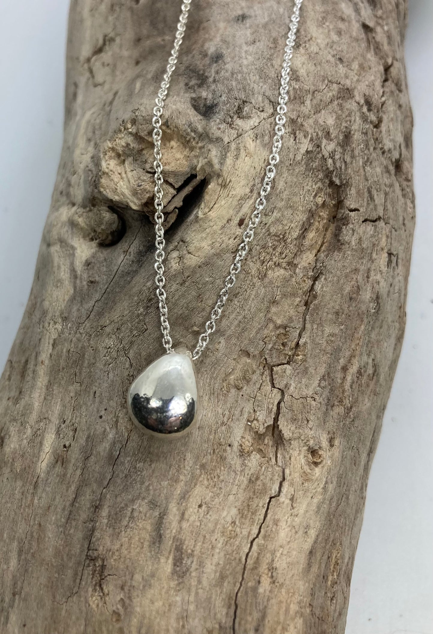 Teardrop sterling silver pendant