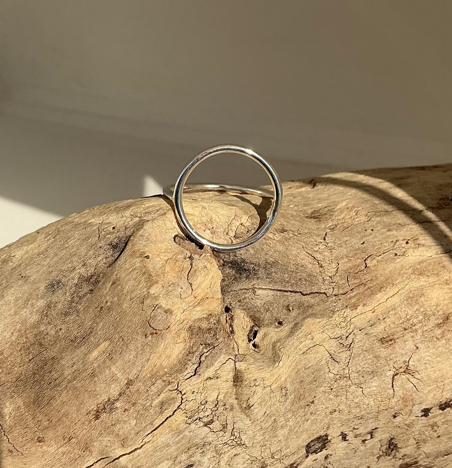 Open circle ring