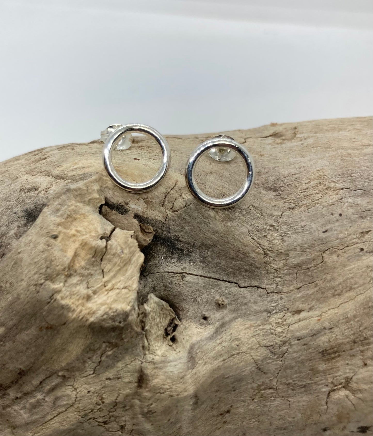 Sterling silver open circle stud earrings