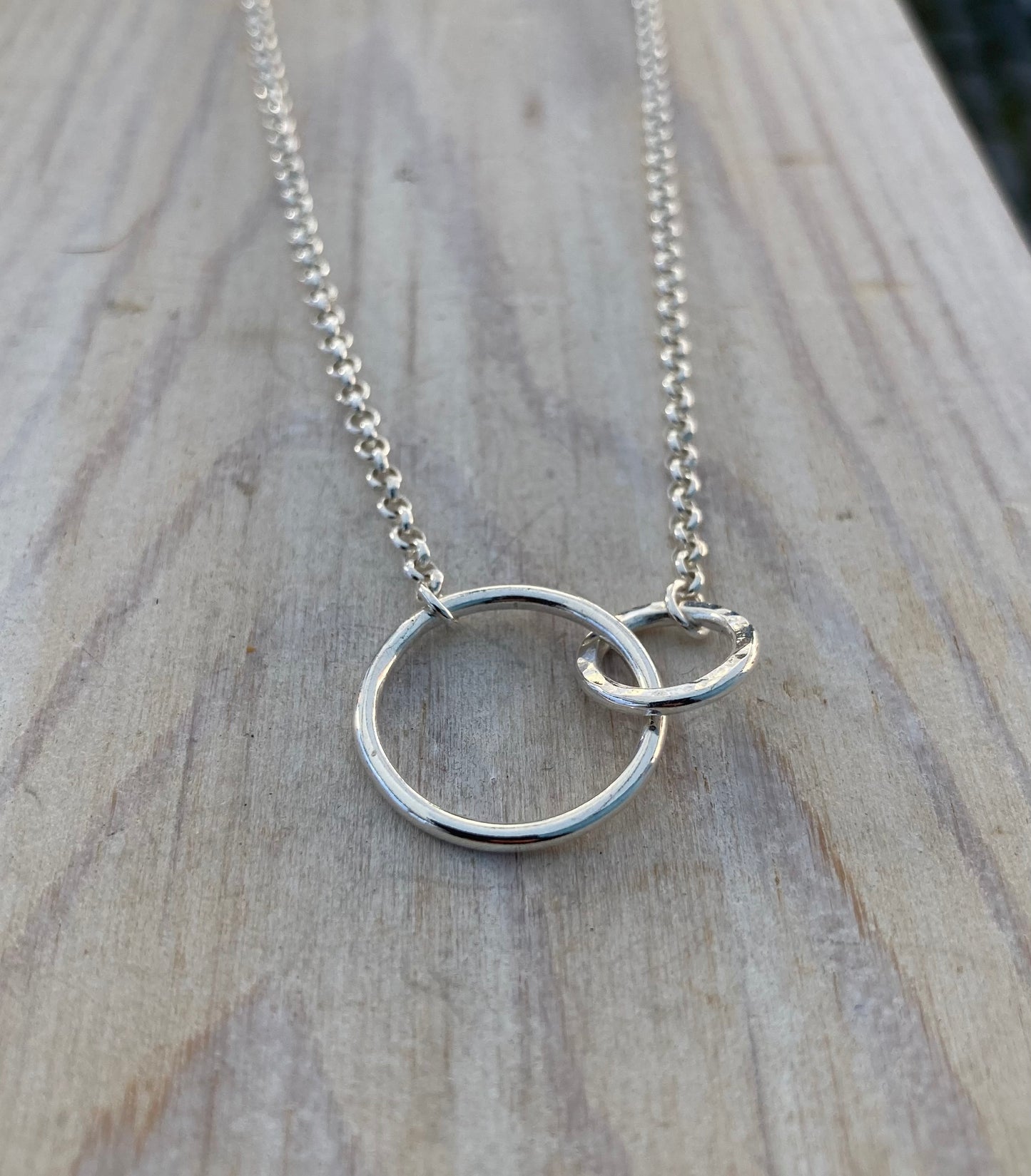 Linked circle pendant