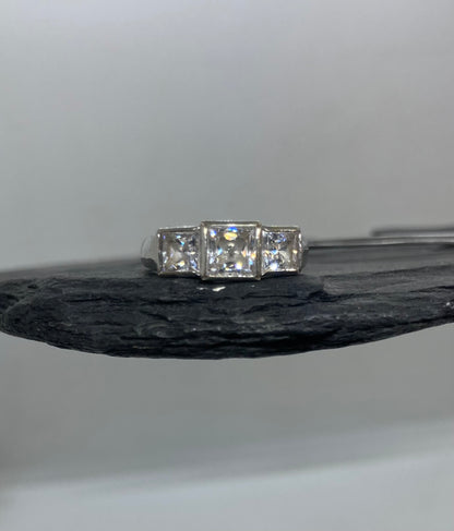 White gold and Cubic Zirconia ring UK size J