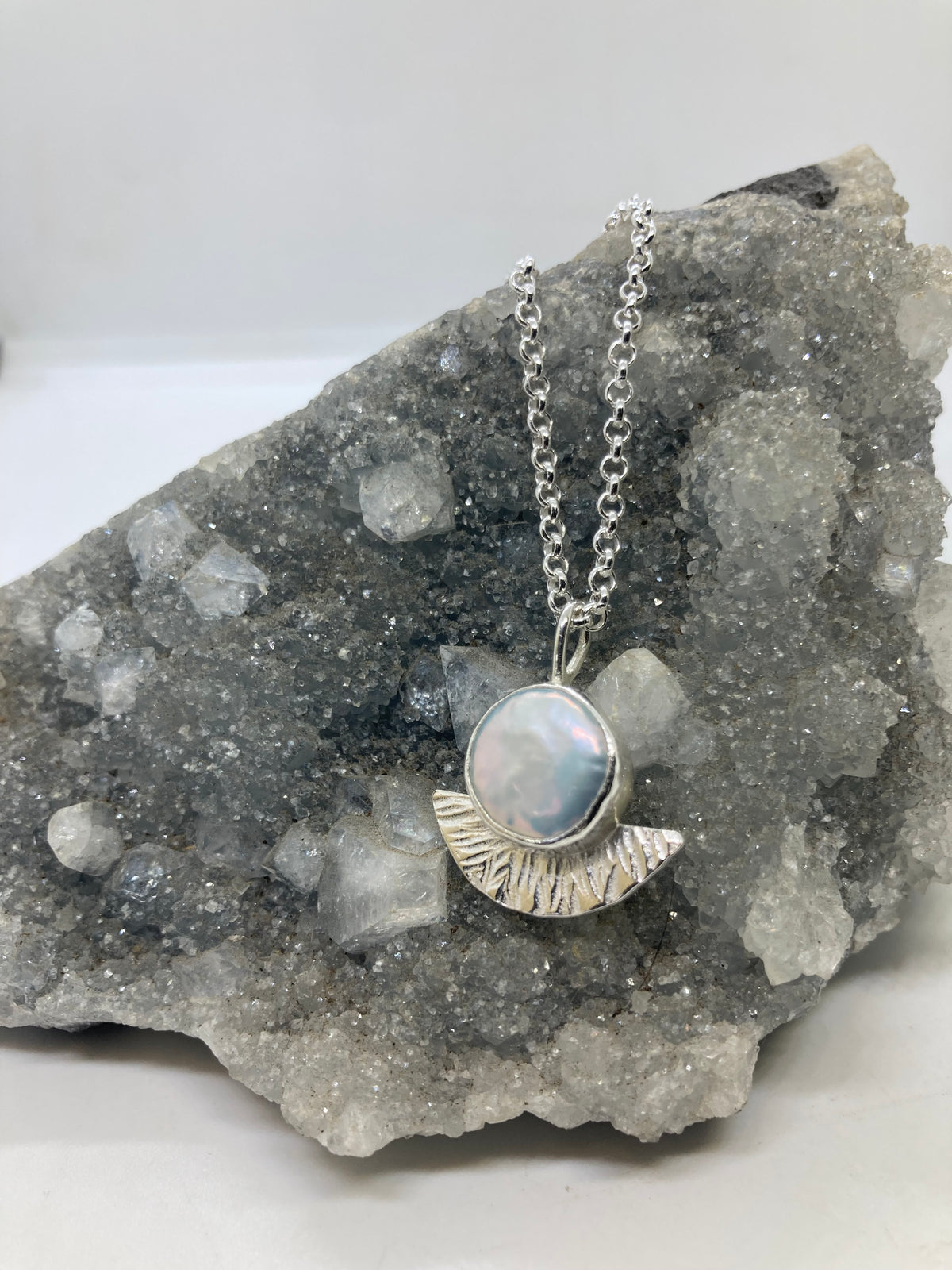 Pearl Sterling silver pendant