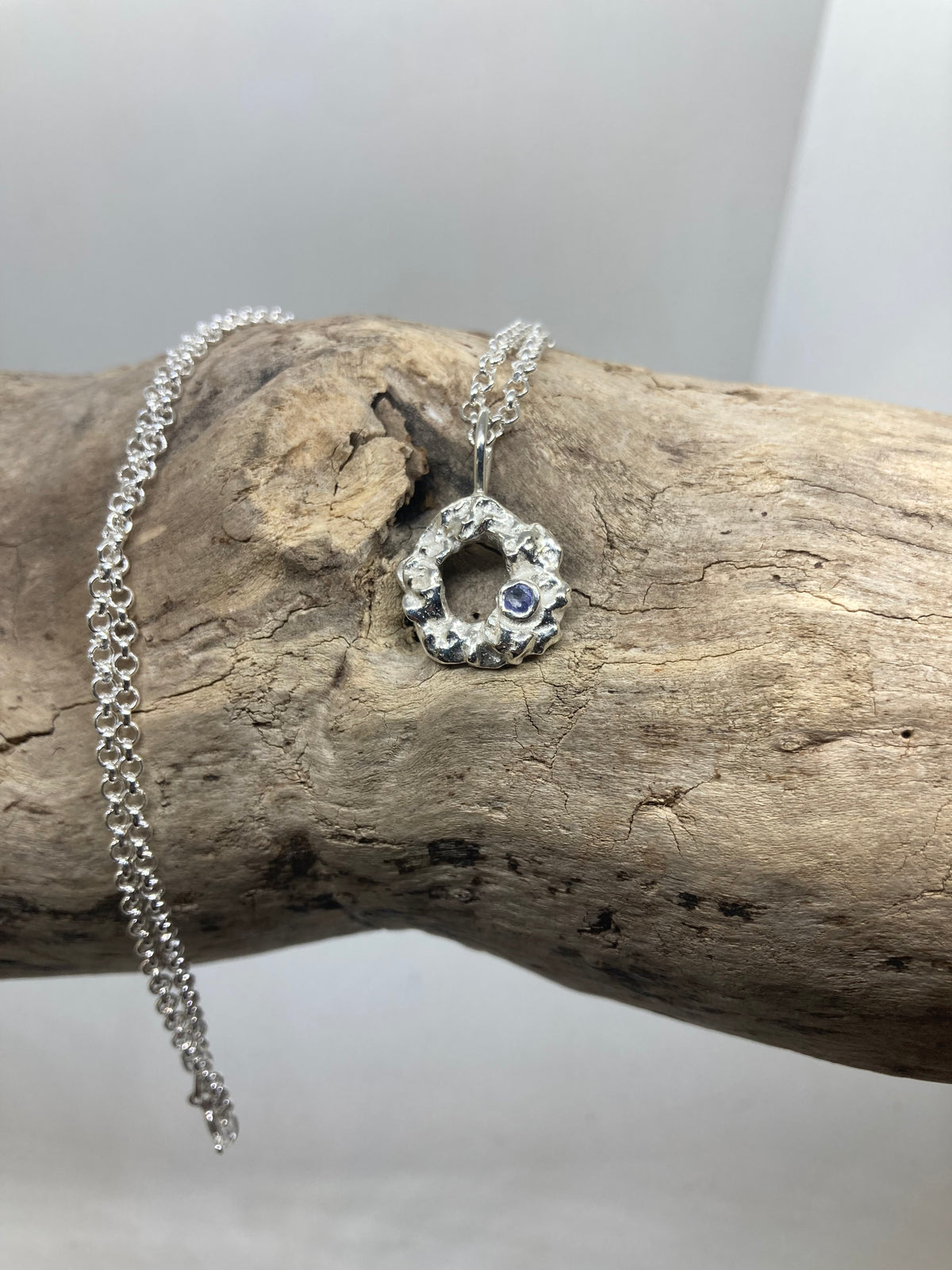 Tanzanite molten pendant