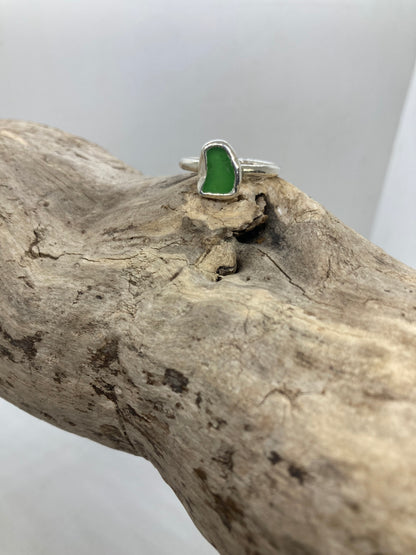 Kelly’s green Seaham sea glass ring UK size N1/2