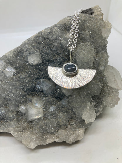 Labradorite sterling silver pendant