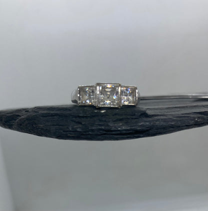 White gold and Cubic Zirconia ring UK size J