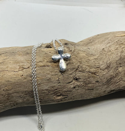 Chunky Cross pendant