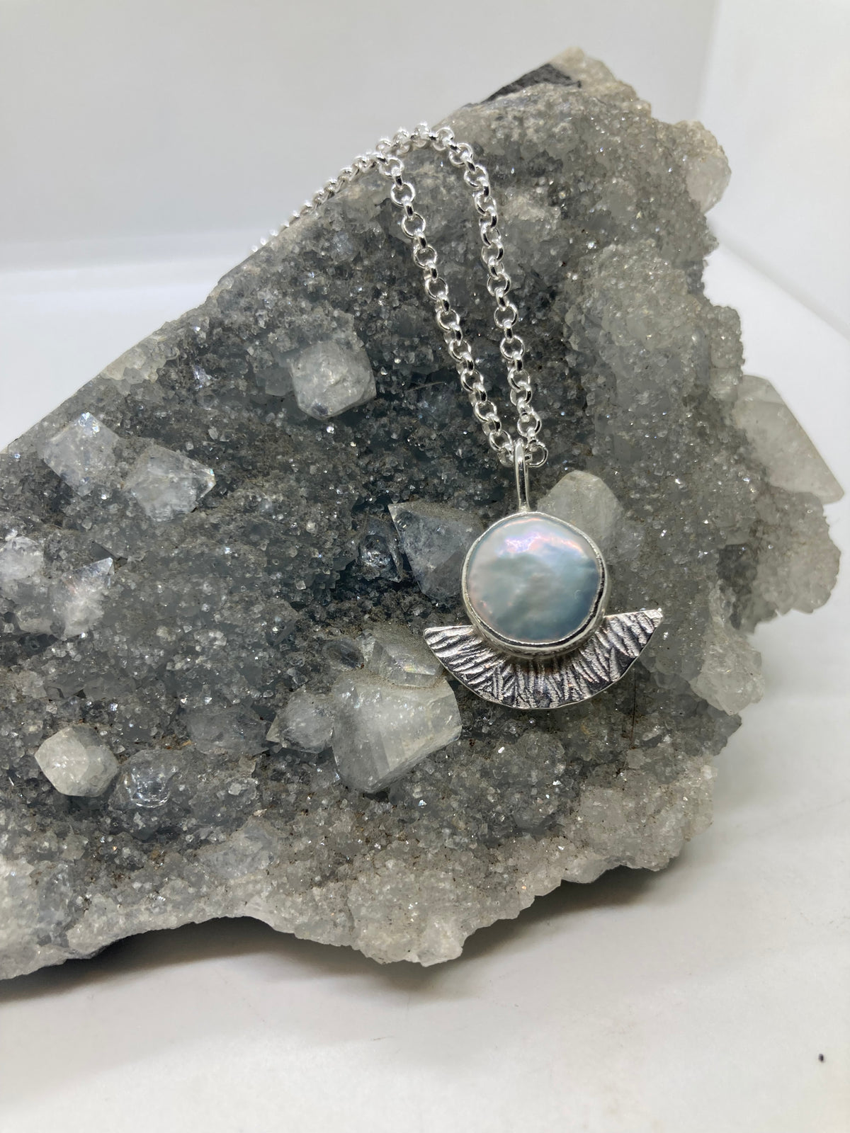 Pearl Sterling silver pendant