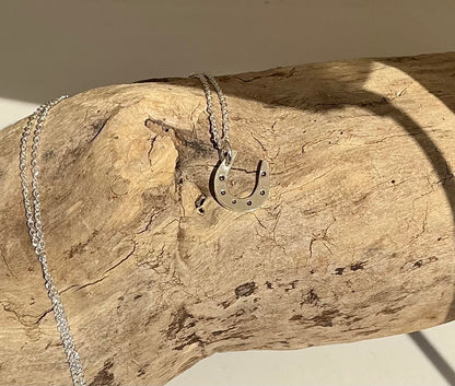 Lucky horseshoe pendant