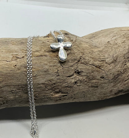 Chunky Cross pendant