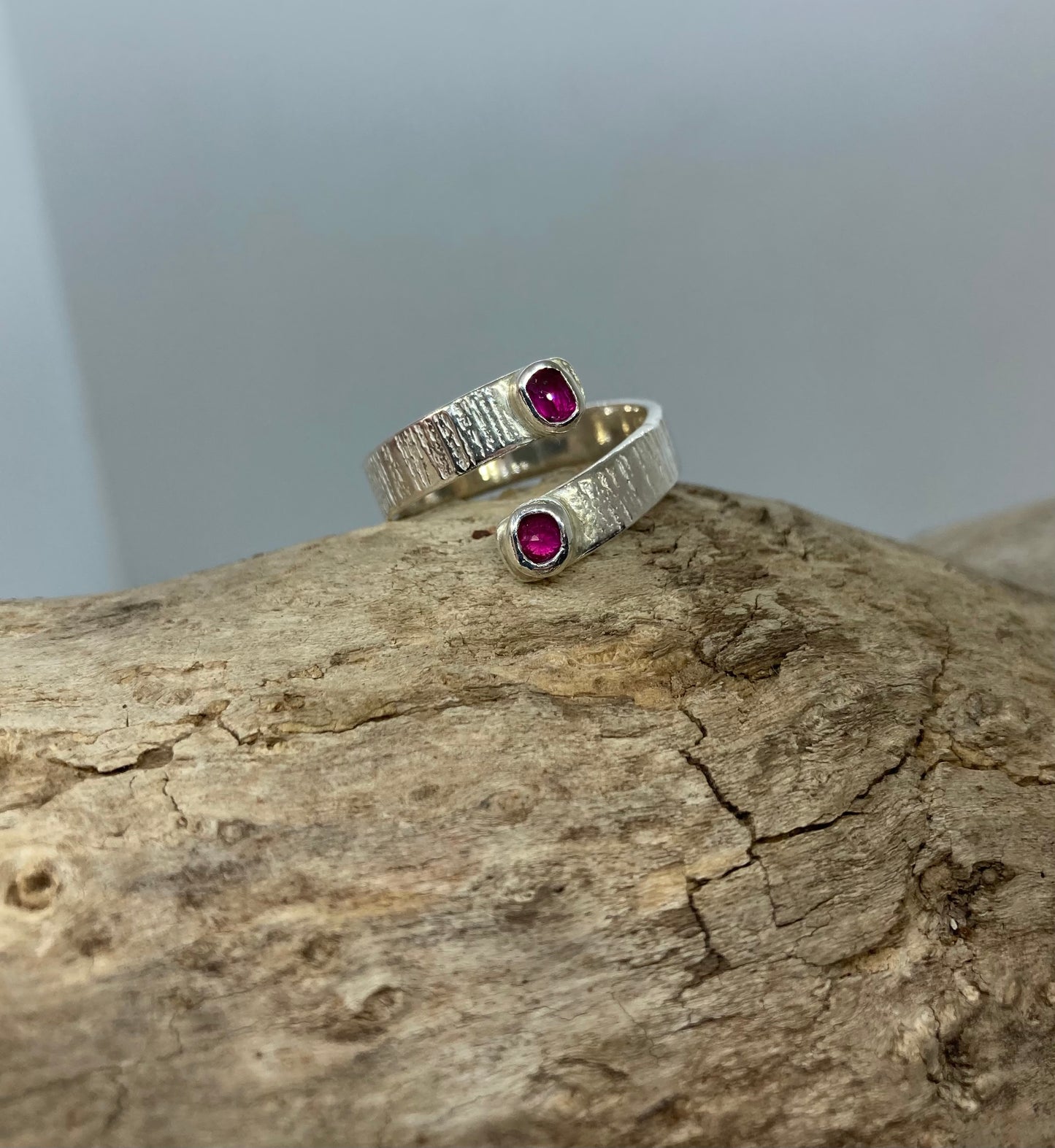 Ruby twist ring UK size O