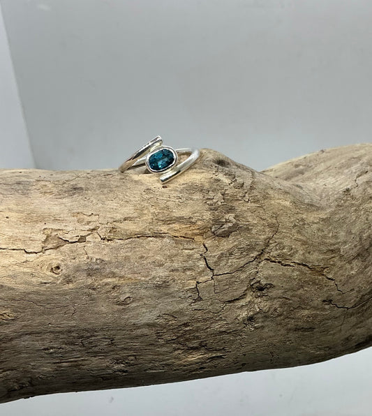London blue Topaz twist ring UK size M