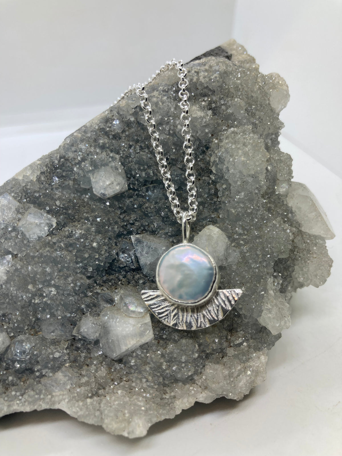 Pearl Sterling silver pendant