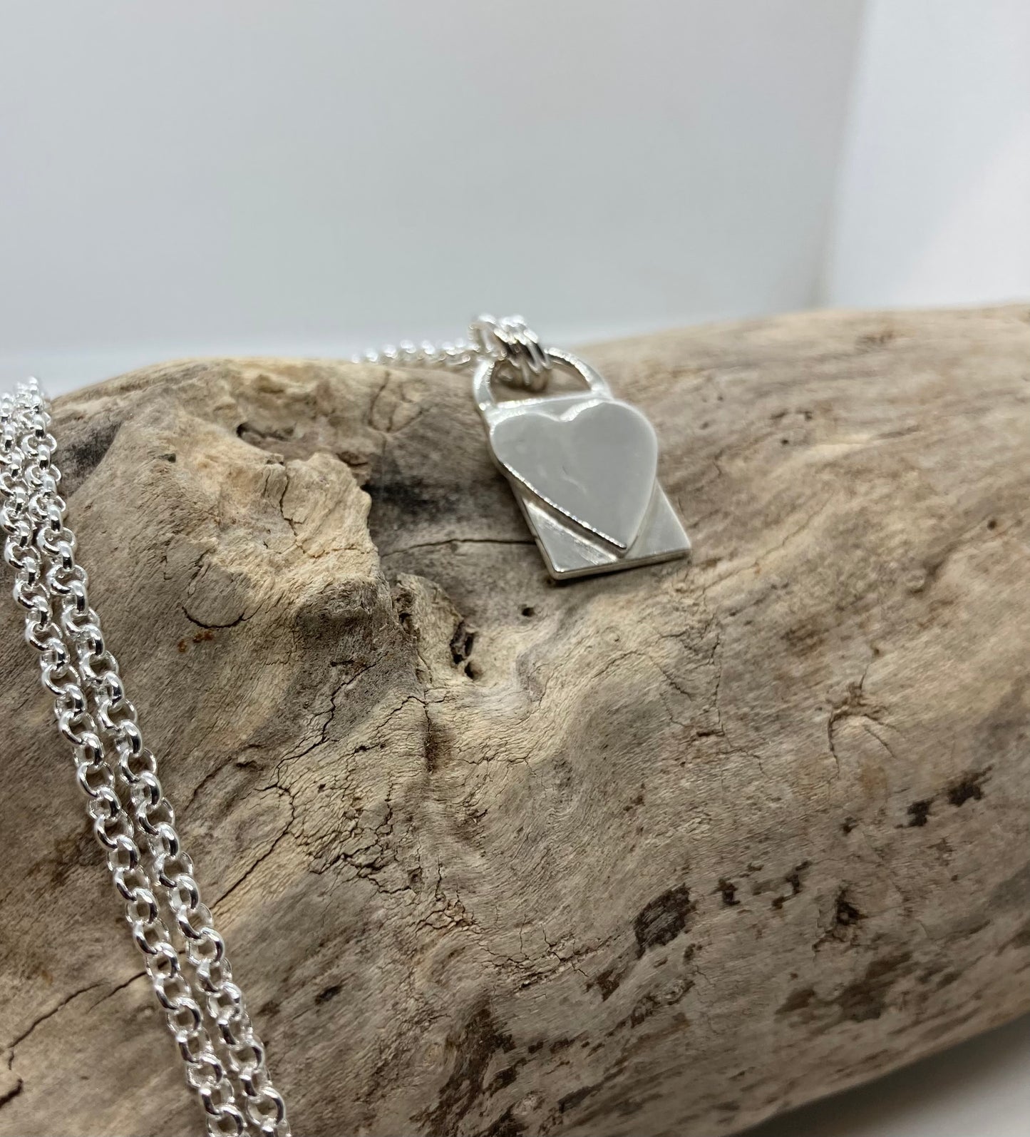 Heart lock pendant