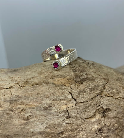 Ruby twist ring UK size O