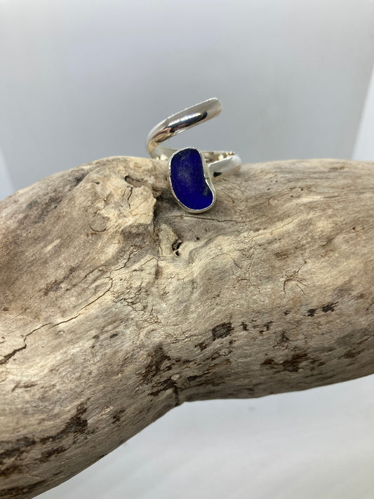 Dark blue sea glass twist ring UK size T