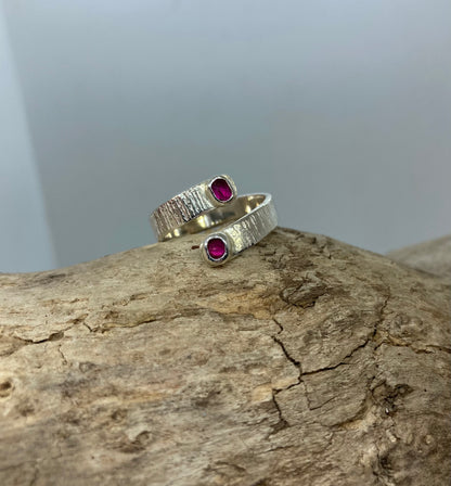 Ruby twist ring UK size O