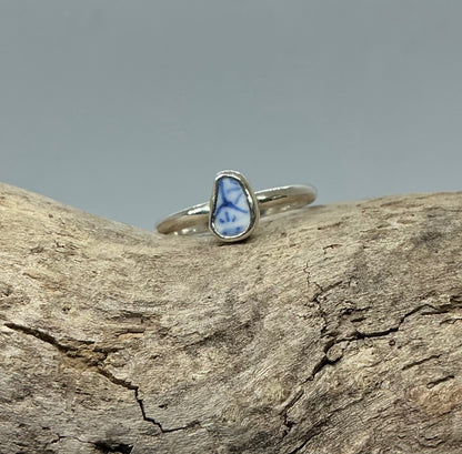 Cute pottery silver ring UK size P1/2