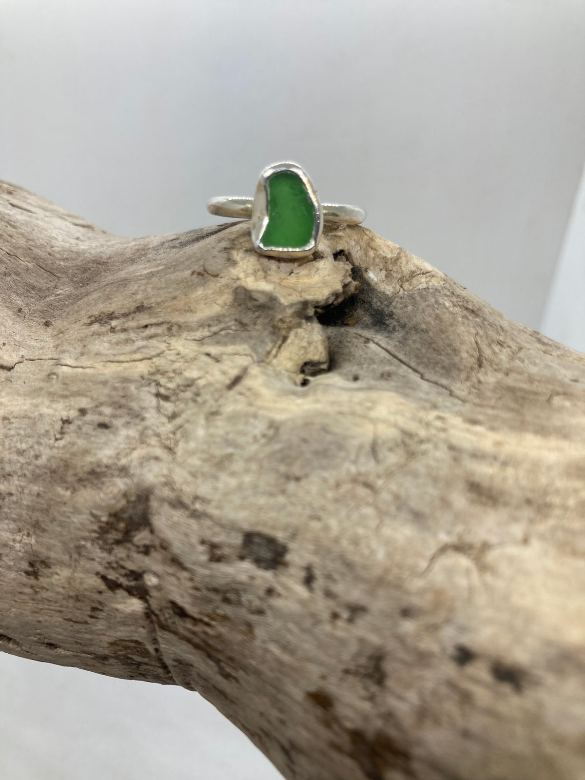 Kelly’s green Seaham sea glass ring UK size N1/2