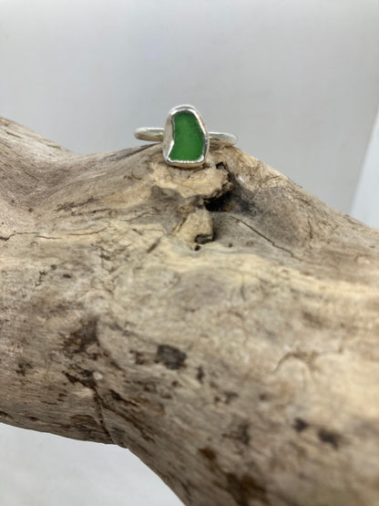 Kelly’s green Seaham sea glass ring UK size N1/2