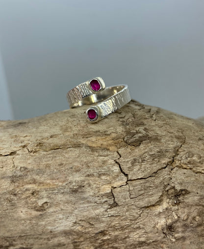 Ruby twist ring UK size O