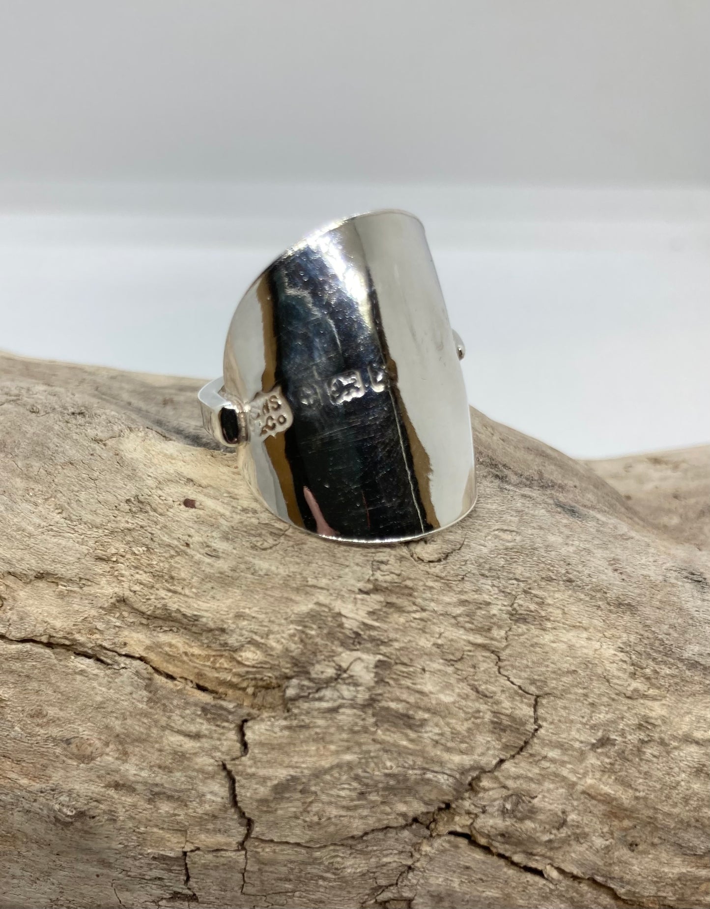 Coffee spoon ring UK size L