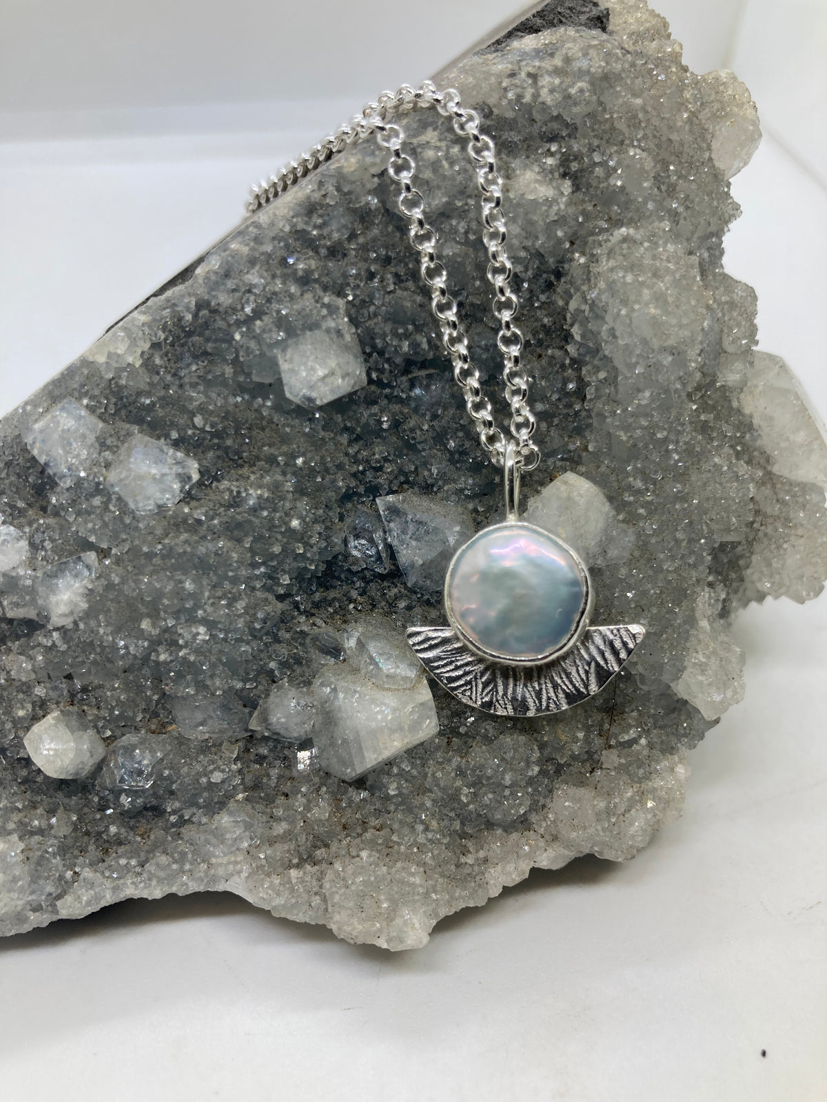 Pearl Sterling silver pendant