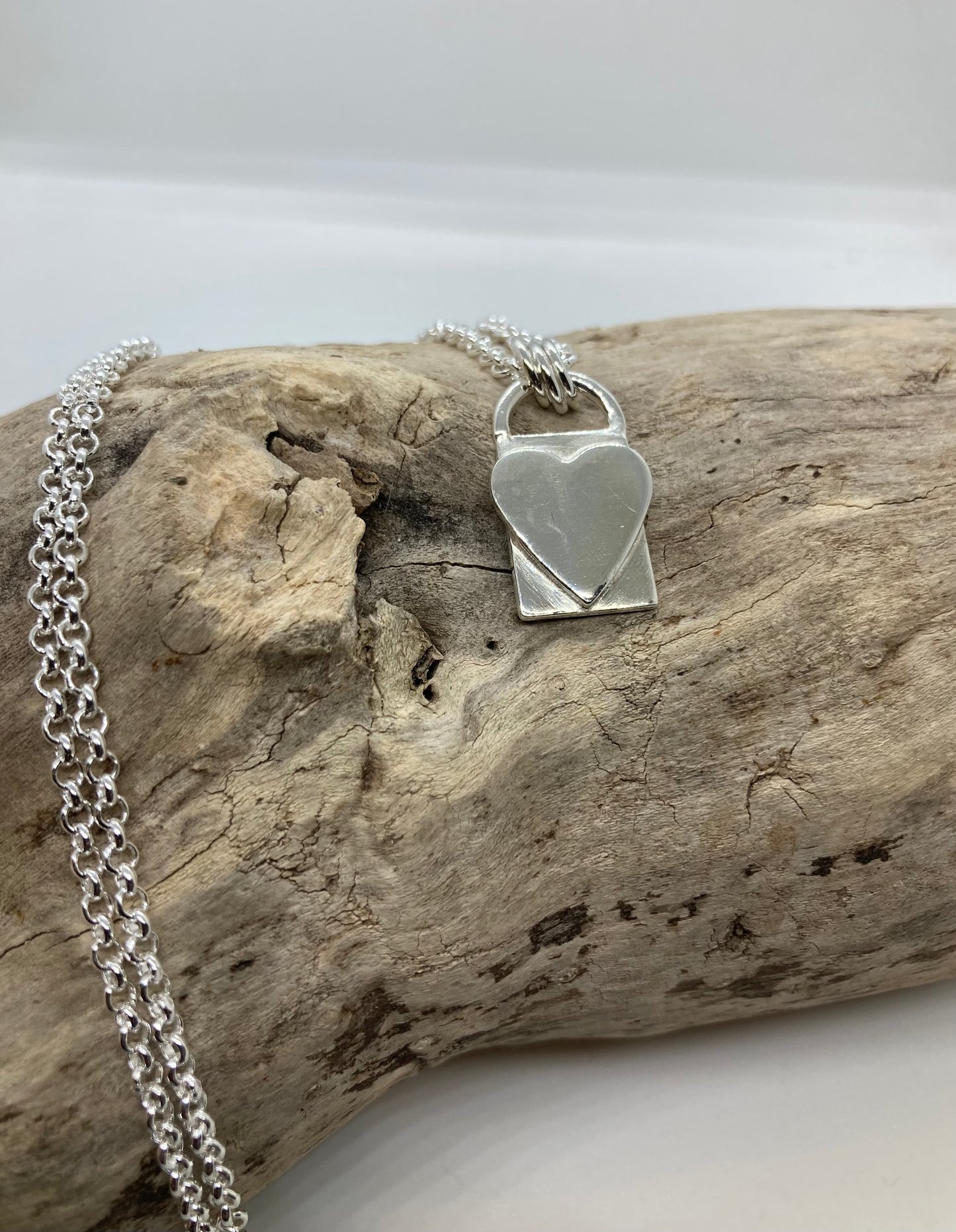 Heart lock pendant