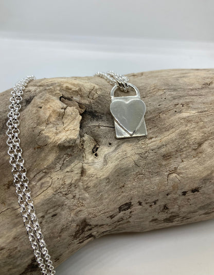 Heart lock pendant