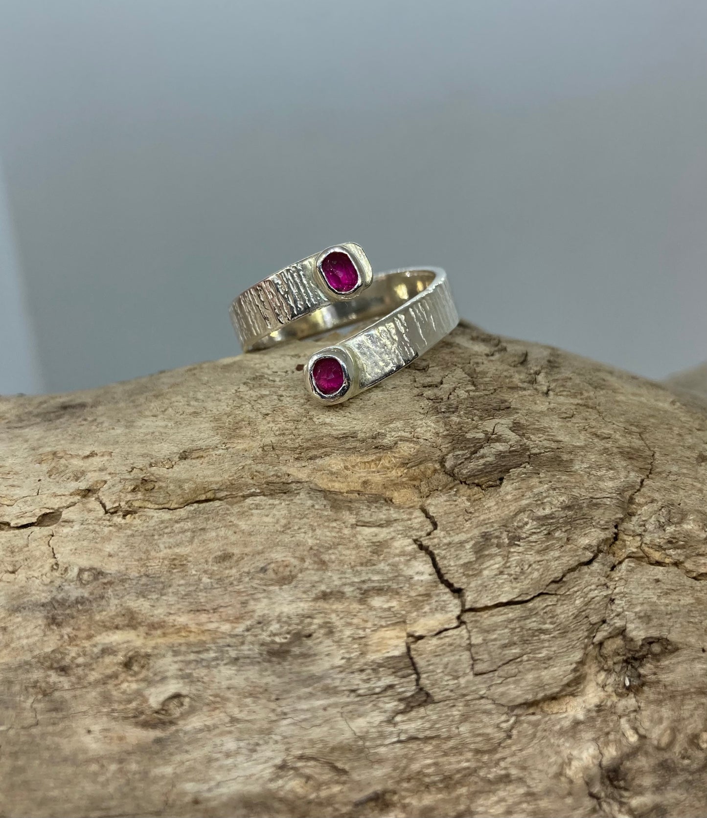 Ruby twist ring UK size O
