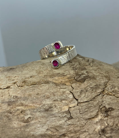 Ruby twist ring UK size O