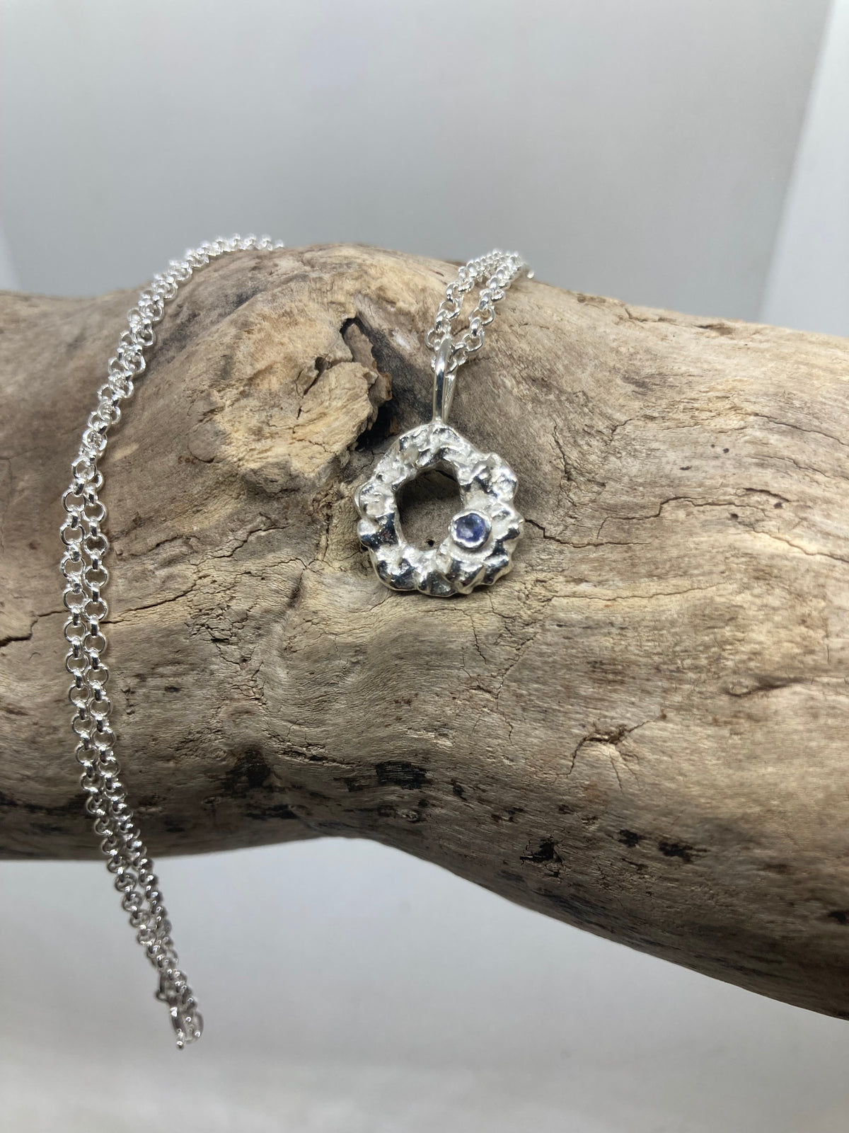 Tanzanite molten pendant