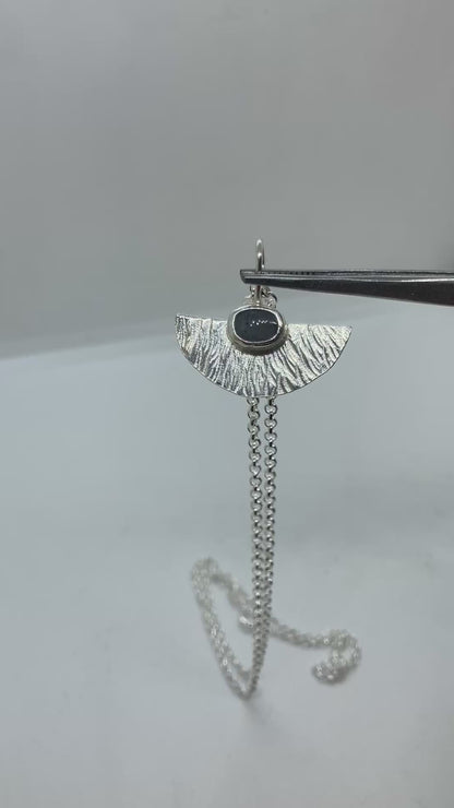 Labradorite sterling silver pendant